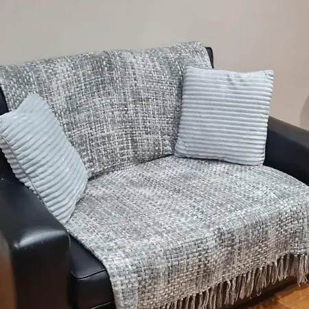 2 Bed Cosy In Heart Of Mullingar. Lägenhet